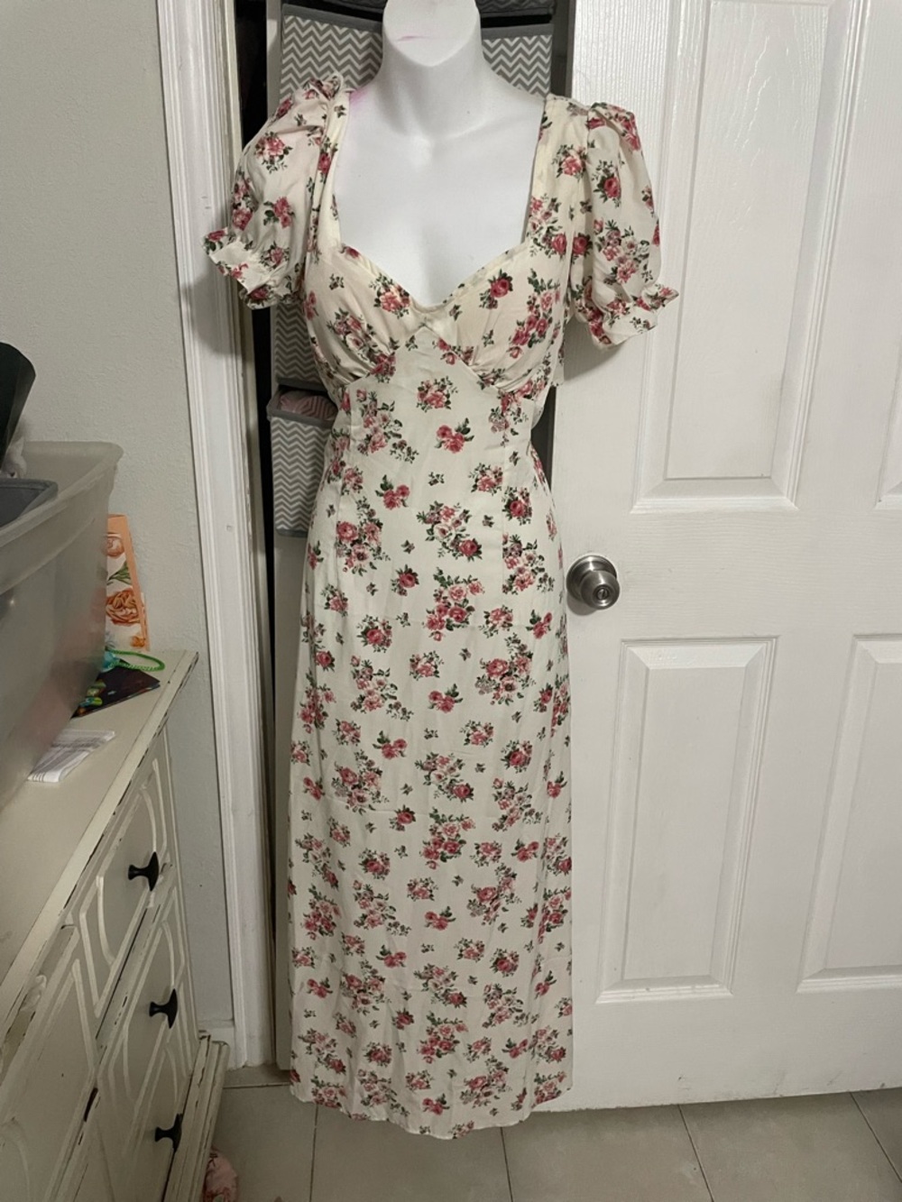 Ivory Floral Maxi Dress with Puff Sleeves
